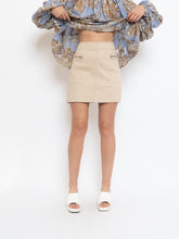 Load image into Gallery viewer, Vintage x Made in Hong Kong x KENNETH COLE Beige Cargo Mini Skirt (S, M)
