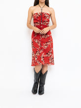 Load image into Gallery viewer, Vintage x Made in Canada x LE CHATEAU Red Floral Tube Dress (M)