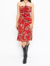 Load image into Gallery viewer, Vintage x Made in Canada x LE CHATEAU Red Floral Tube Dress (M)
