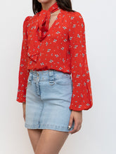Load image into Gallery viewer, Vintage x Lightwash Studded Denim Mini Skirt (M)