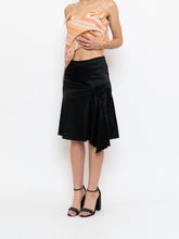 Load image into Gallery viewer, Vintage x Made in USA x Black Satin Bunched Midi Skirt (S)