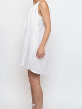 Load image into Gallery viewer, Vintage x White Flowy Semi-sheer Dress (XS-M)