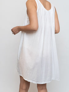 Vintage x White Flowy Semi-sheer Dress (XS-M)