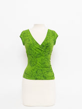 Load image into Gallery viewer, Vintage x Made in Canada x Green Floral Tank (M, L)