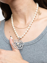 Load image into Gallery viewer, Pearl Silver Rose Necklace