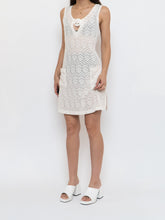 Load image into Gallery viewer, Vintage x Made in Canada x DONNA White Coverup Dress (M)