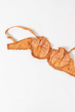Load image into Gallery viewer, CHANTELLE x Orange And Pink Lace Bra (34E)