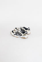 Load image into Gallery viewer, Vintage x ASICS GEL Rhyno Skin Sneakers (7.5, 8)