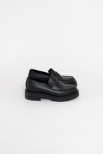 Load image into Gallery viewer, GRAVITY POPE x DON DIEGO Made in Italy Black Heeled Loafers (8, 8.5)