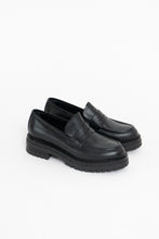 Load image into Gallery viewer, GRAVITY POPE x DON DIEGO Made in Italy Black Heeled Loafers (8, 8.5)