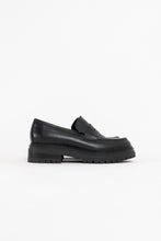 Load image into Gallery viewer, GRAVITY POPE x DON DIEGO Made in Italy Black Heeled Loafers (8, 8.5)