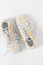Load image into Gallery viewer, NIKE x Airmax Plus GS White Kumquat Marina (6.5Y, 8W)