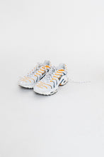 Load image into Gallery viewer, NIKE x Airmax Plus GS White Kumquat Marina (6.5Y, 8W)
