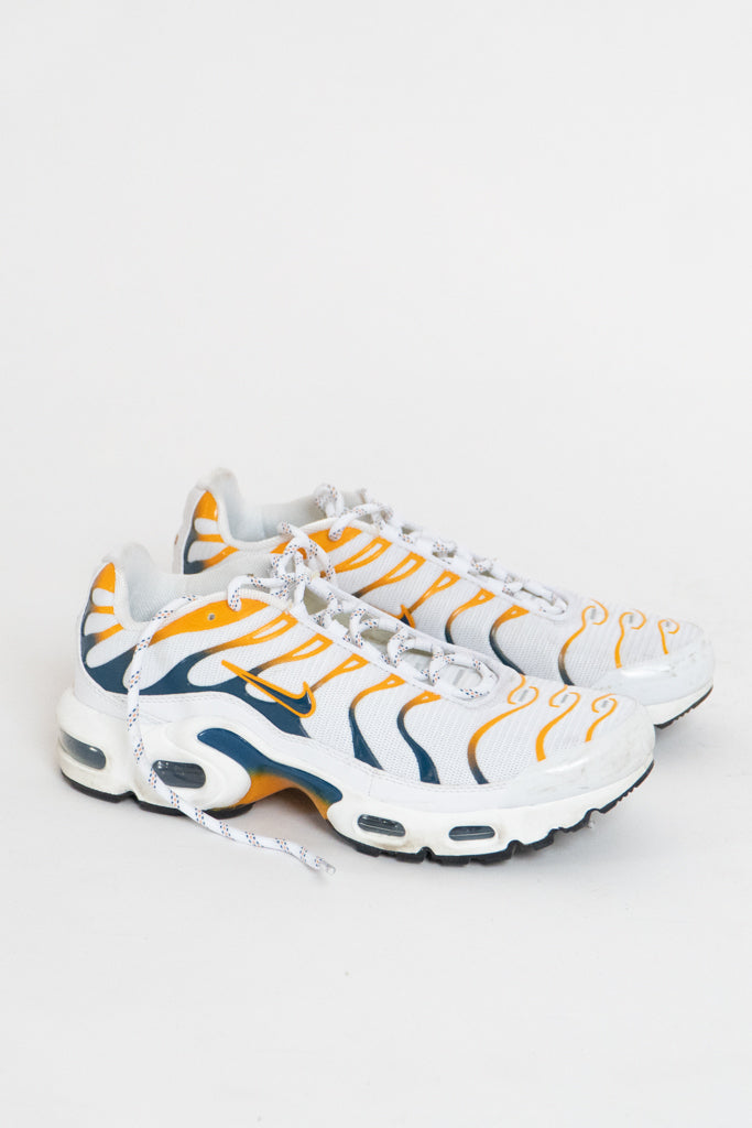 NIKE x Airmax Plus GS White Kumquat Marina (6.5Y, 8W)