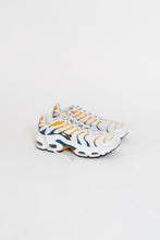 Load image into Gallery viewer, NIKE x Airmax Plus GS White Kumquat Marina (6.5Y, 8W)