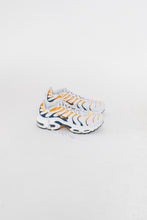 Load image into Gallery viewer, NIKE x Airmax Plus GS White Kumquat Marina (6.5Y, 8W)