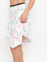Load image into Gallery viewer, Vintage x Made in USA x White Floral Silk-feel Skirt (XS, S)