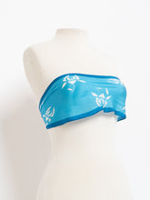 Load image into Gallery viewer, Vintage x LIZ CARBONE Blue Patterned Silk Scarf