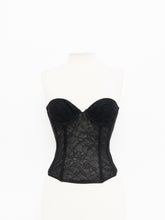 Load image into Gallery viewer, Vintage x VERA WANG Black Lace Corset (XS, 34B)