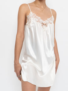 Vintage x Made in USA x Cream Satin & Lace Slip Dress (M, L)