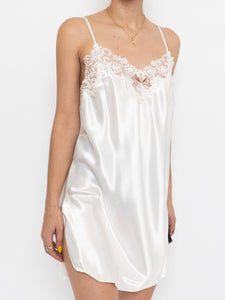 Vintage x Made in USA x Cream Satin & Lace Slip Dress (M, L)