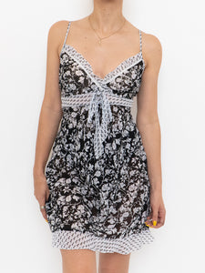 Vintage x Black & White Sheer Floral Frilly Dress (S)