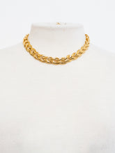 Load image into Gallery viewer, Vintage x Gold Arrow Chunky Choker Necklace