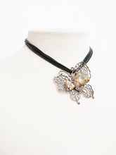 Load image into Gallery viewer, Vintage x Butterfly Rhinestone Choker
