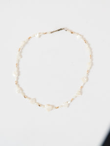Vintage x Pearl Heart Gold Beaded Necklace