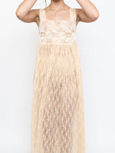 Load image into Gallery viewer, Vintage x Pale Yellow Floral Lace Dress (M, L)