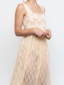 Vintage x Pale Yellow Floral Lace Dress (M, L)