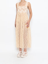 Load image into Gallery viewer, Vintage x Pale Yellow Floral Lace Dress (M, L)