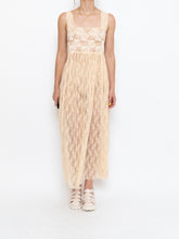Load image into Gallery viewer, Vintage x Pale Yellow Floral Lace Dress (M, L)