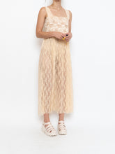 Load image into Gallery viewer, Vintage x Pale Yellow Floral Lace Dress (M, L)