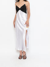 Load image into Gallery viewer, Vintage x Satin White &amp; Black Lace Dress (S, M)