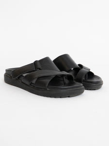 Vintage x ALDO Leather Criss-Cross Sandals (7, 7.5)