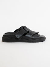 Load image into Gallery viewer, Vintage x ALDO Leather Criss-Cross Sandals (7, 7.5)