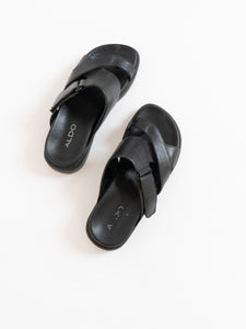 Vintage x ALDO Leather Criss-Cross Sandals (7, 7.5)