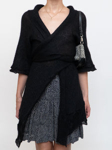 Vintage x Black Knit Wool-blend Wrap Sweater (Freesize)