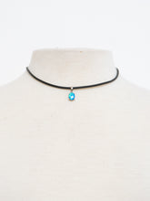 Load image into Gallery viewer, Vintage x Black Irridescent Blue Gem Choker