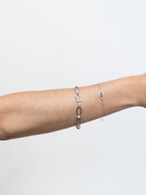 Load image into Gallery viewer, Vintage x Silver Rhinestone Oval Chain Bracelet
