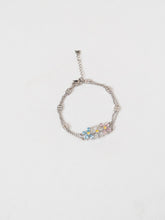 Load image into Gallery viewer, Vintage x Silver Chain Daisy Bracelet