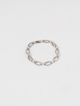 Load image into Gallery viewer, Vintage x Silver Rhinestone Oval Chain Bracelet