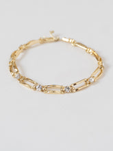 Load image into Gallery viewer, Vintage x Gold Rectangle Rhinestone Bracelet