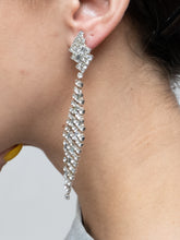 Load image into Gallery viewer, Vintage x Silver Rhinestone Diamond Drop Earrings