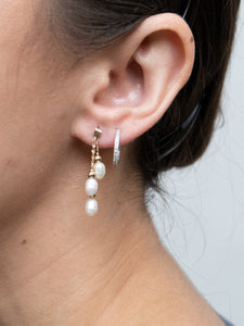 Vintage x 10K GOLD Triple Pearl Drop Earrings