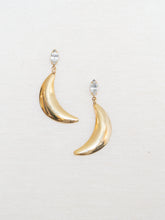 Load image into Gallery viewer, Vintage x Gold Plated Moon Rhinestone Earring
