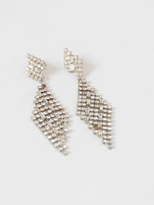 Vintage x Silver Rhinestone Diamond Drop Earrings