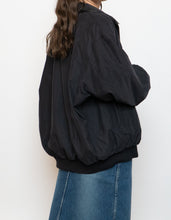Load image into Gallery viewer, Vintage x Made in Hong Kong x Black Weather Proof Windbreaker (XS-XL)