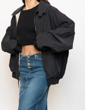 Load image into Gallery viewer, Vintage x Made in Hong Kong x Black Weather Proof Windbreaker (XS-XL)